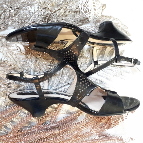 Naturalizer Leather ICONIC Black Sandal Size 8 - Picture 2 of 7